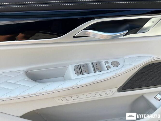 BMW 745e 38 bmw 745e 2020