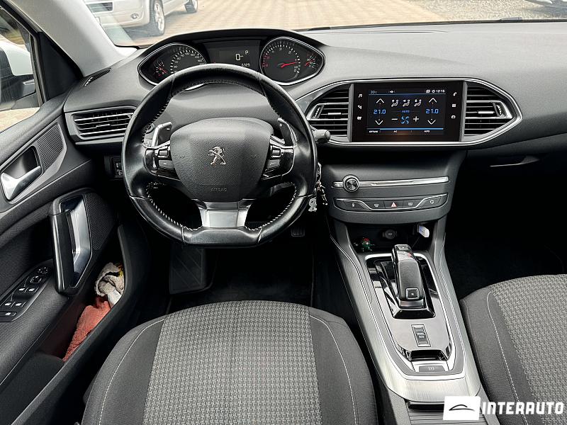 peugeot 308 2018