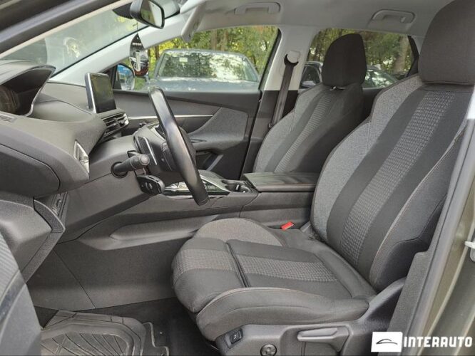 Peugeot 3008 31 peugeot 3008 2018