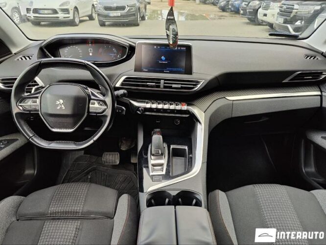 Peugeot 3008 32 peugeot 3008 2018