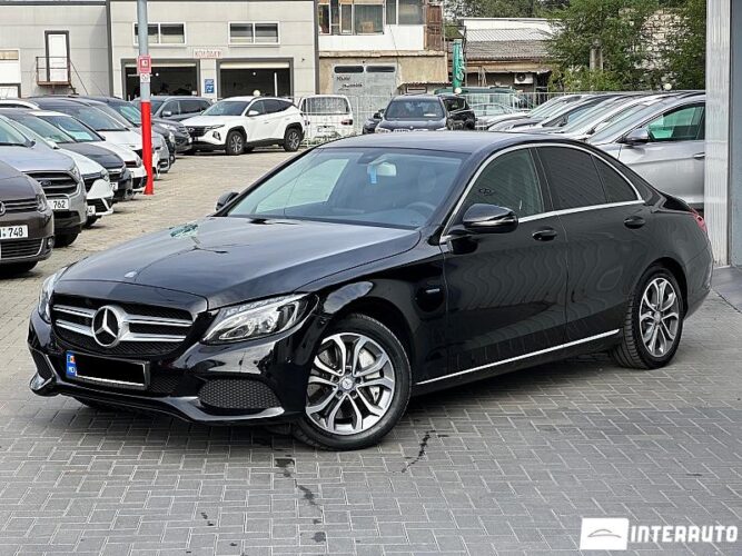 Mercedes C 350e 2016 doar la InterAuto