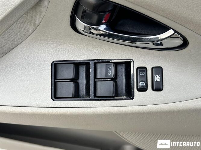 Toyota Camry 44 toyota Camry 2008