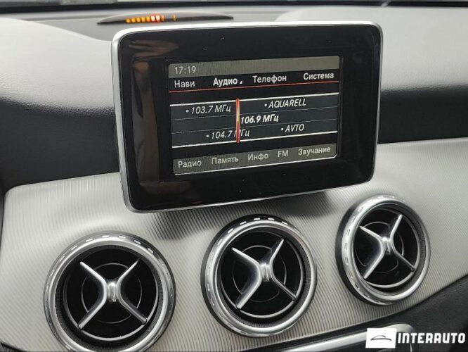 mercedes GLA 180 2015