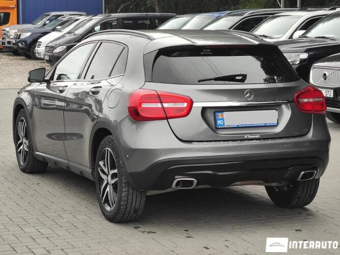 mercedes GLA 180 2015