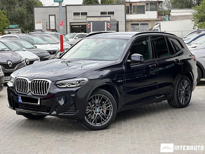 BMW X3 3.0e 2022 doar la InterAuto