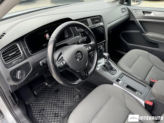 volkswagen e-Golf 2019