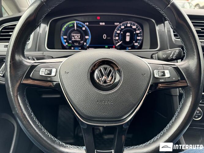 volkswagen e-Golf 2019