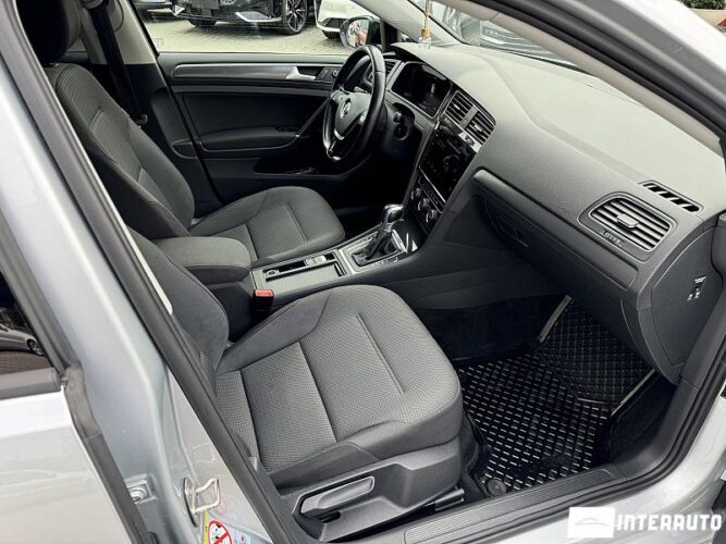 volkswagen e-Golf 2019