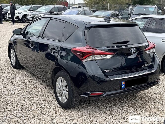 toyota Auris 2016