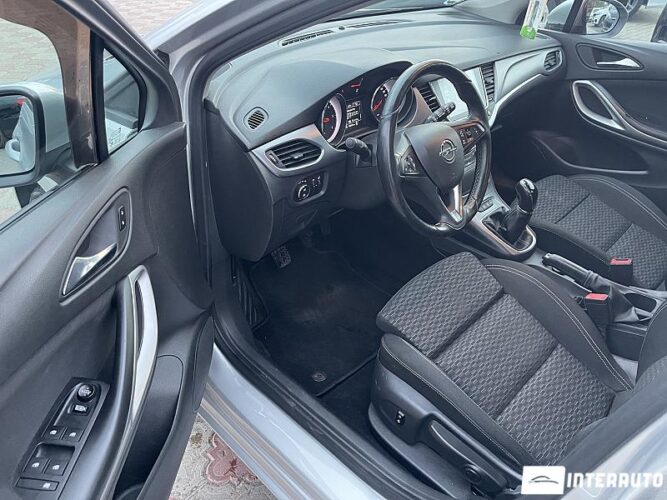 opel Astra 2017