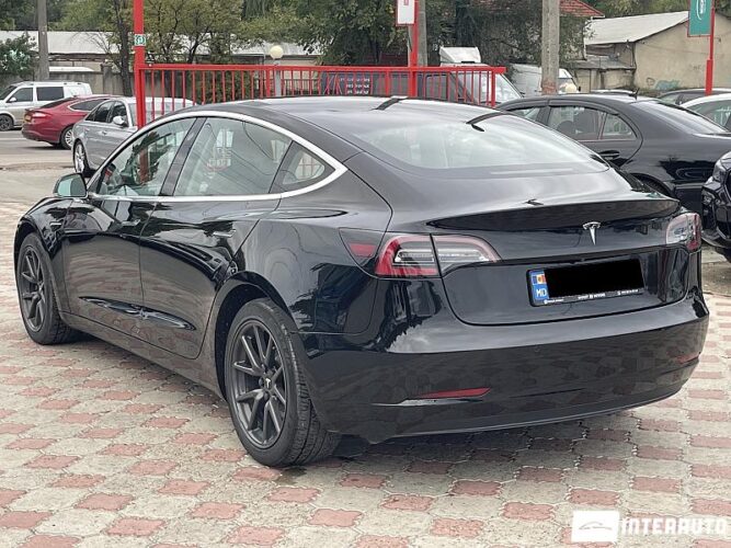 tesla Model 3 2018