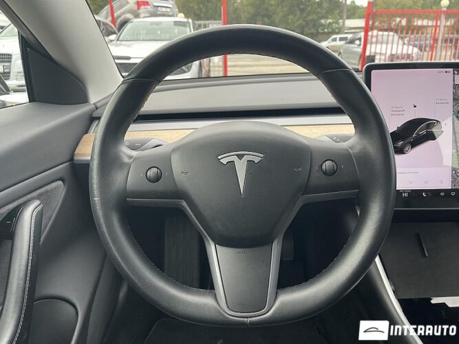 tesla Model 3 2018