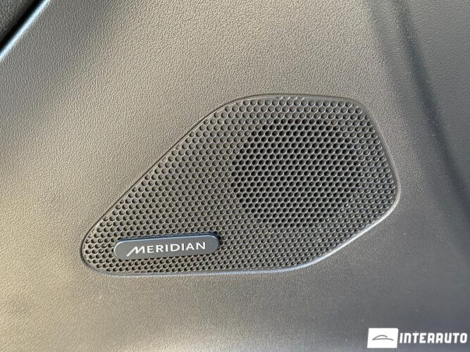 Jaguar F-Pace 54 jaguar F-Pace 2016