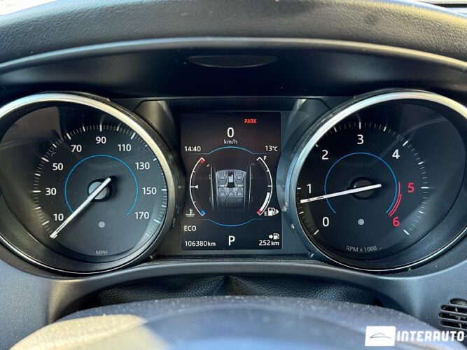 Jaguar F-Pace 46 jaguar F-Pace 2016