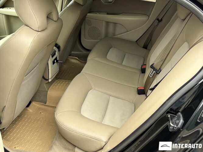 Volvo S 80 42 interauto-car