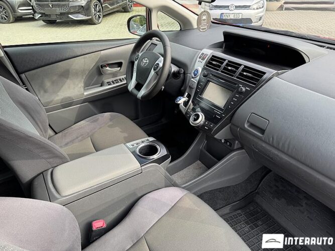 toyota Prius Plus / V 2012