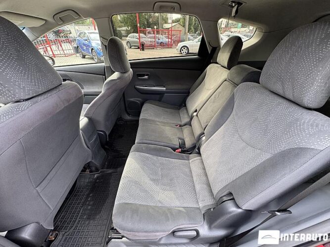 toyota Prius Plus / V 2012