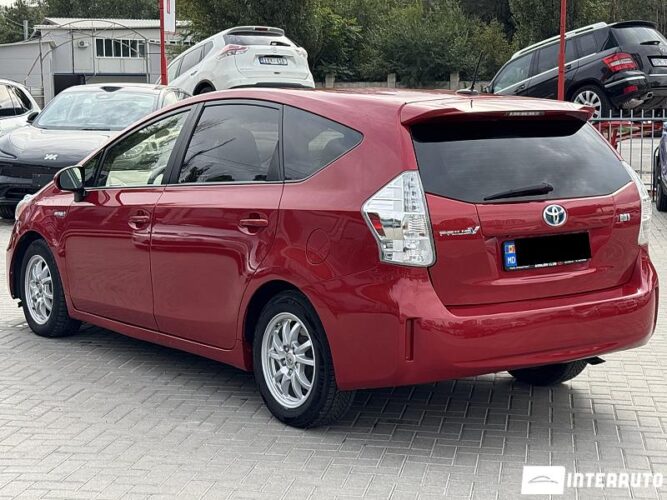 toyota Prius Plus / V 2012