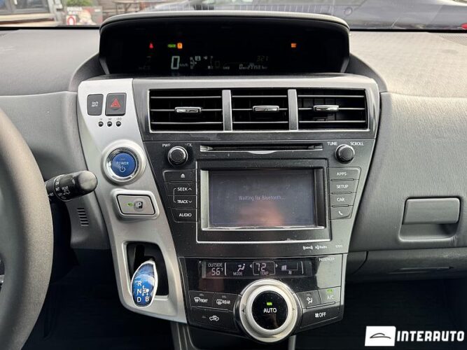 toyota Prius Plus / V 2012