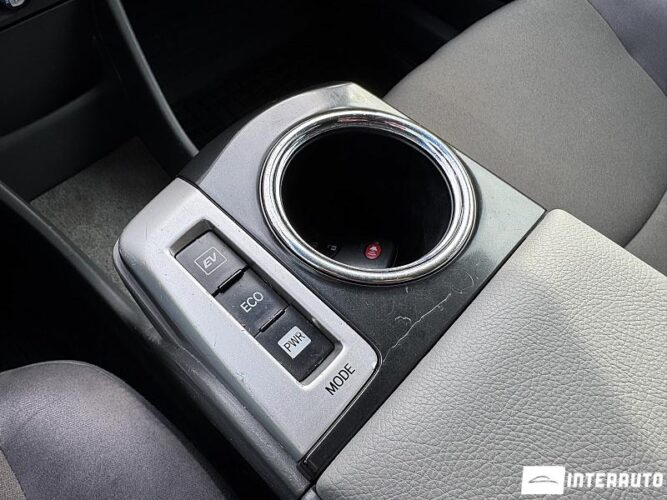 toyota Prius Plus / V 2012