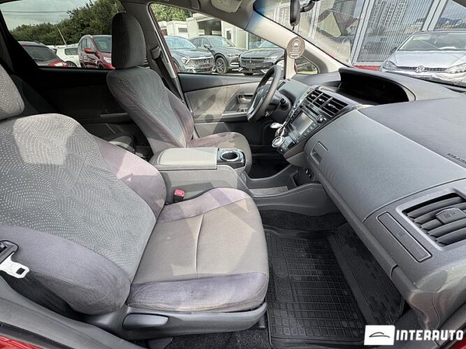 toyota Prius Plus / V 2012