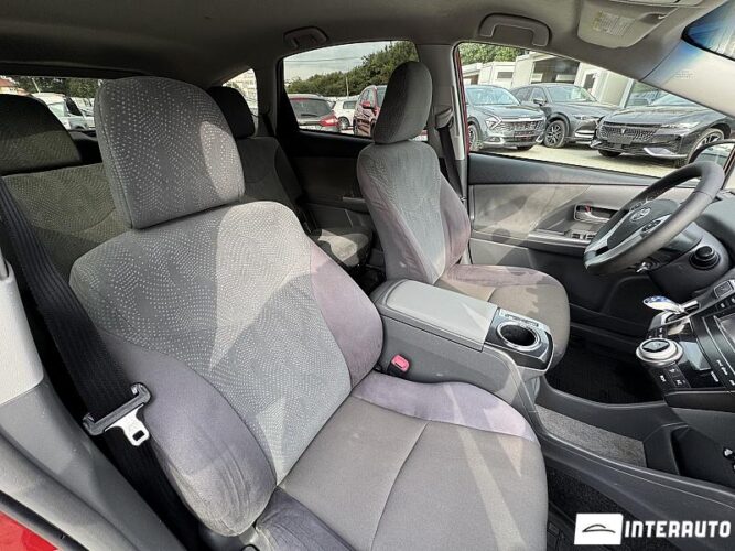 toyota Prius Plus / V 2012