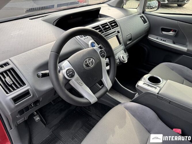 toyota Prius Plus / V 2012