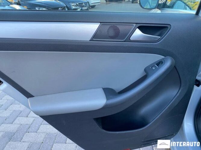 volkswagen Jetta 2012