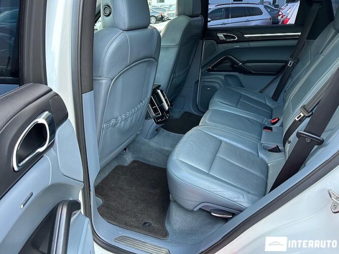 porsche Cayenne S Hybrid 2012