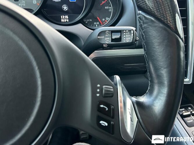 porsche Cayenne S Hybrid 2012