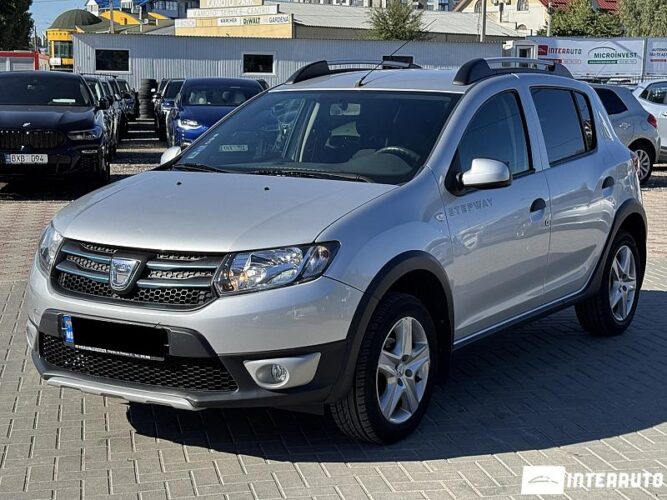 Dacia Sandero Stepway 2015 doar la InterAuto