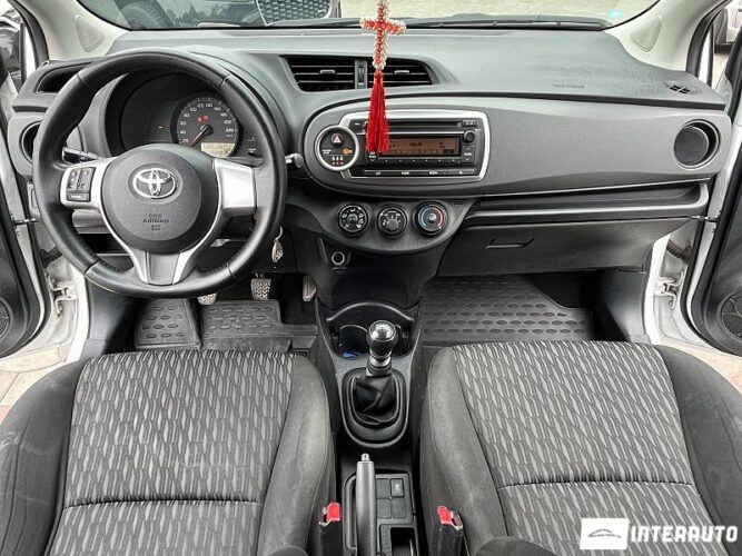 toyota Yaris 2013