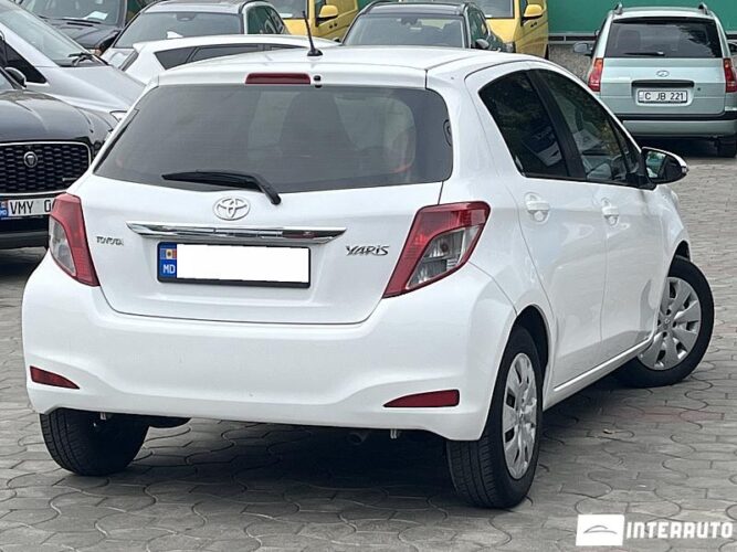 toyota Yaris 2013