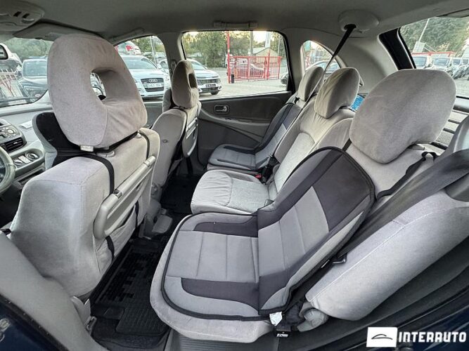 Nissan Almera Tino 52 nissan Almera Tino 2001