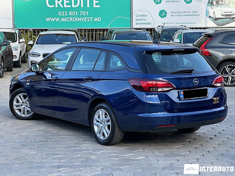 opel Astra 2021