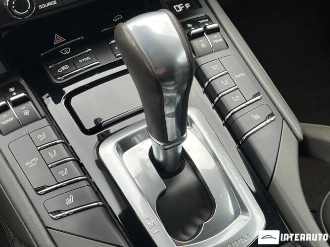 porsche Cayenne 2017