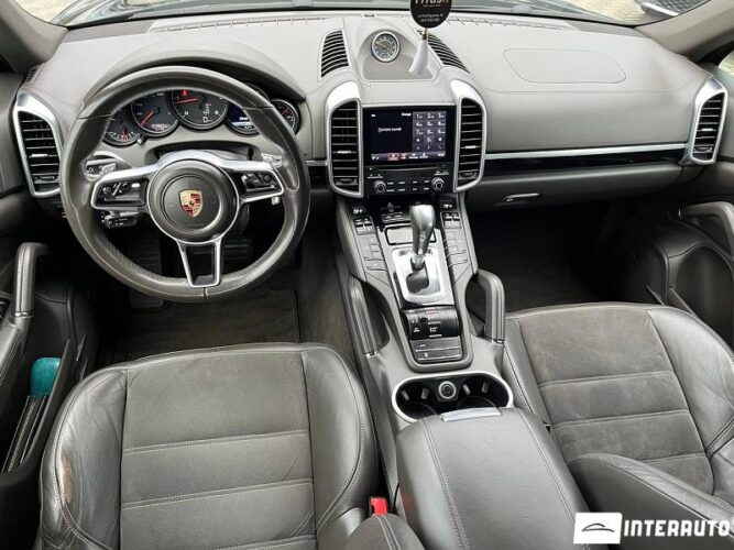 porsche Cayenne 2017