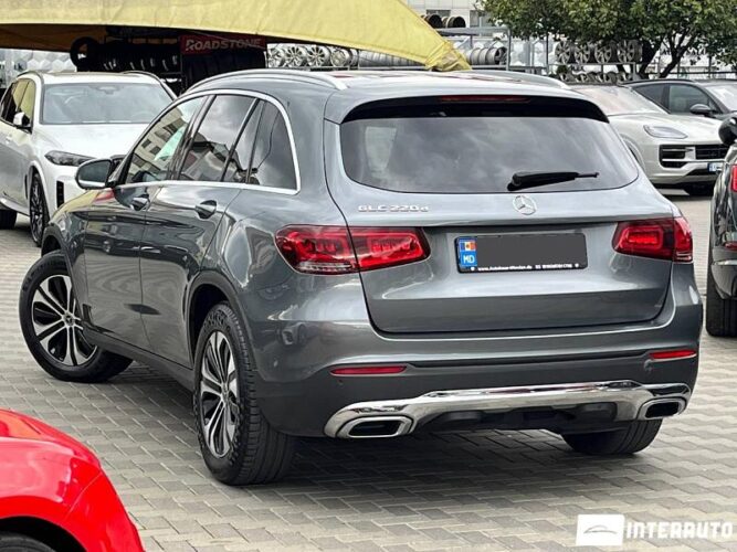 Mercedes GLC 220d 29 mercedes GLC 220d 2020