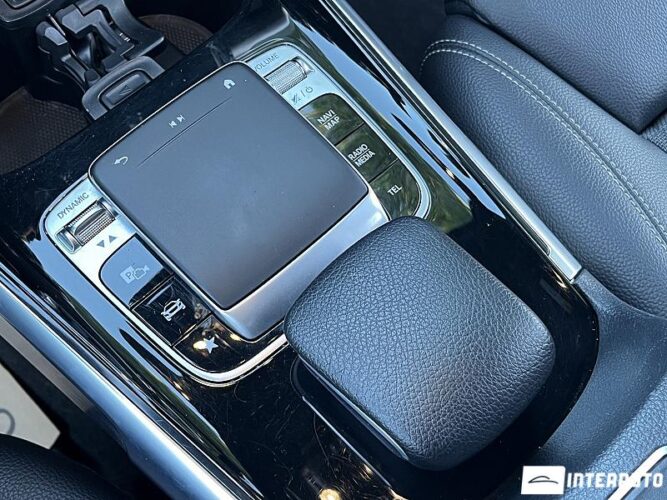 mercedes GLB 200d 2020