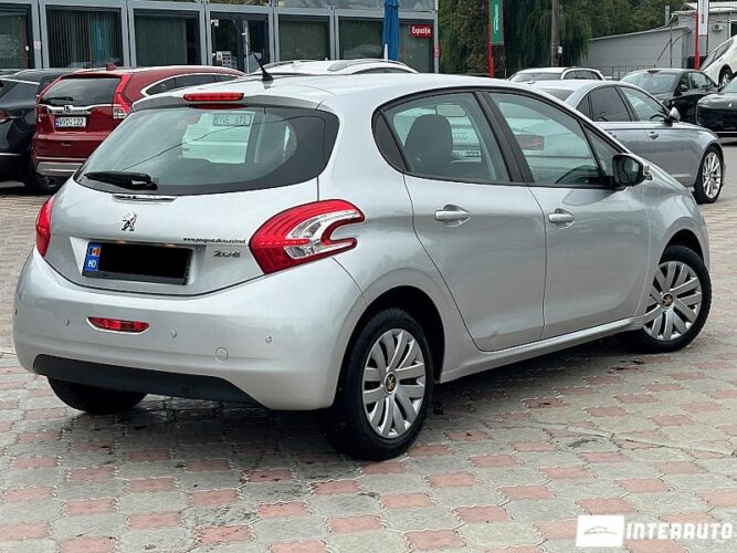 peugeot 208 2015