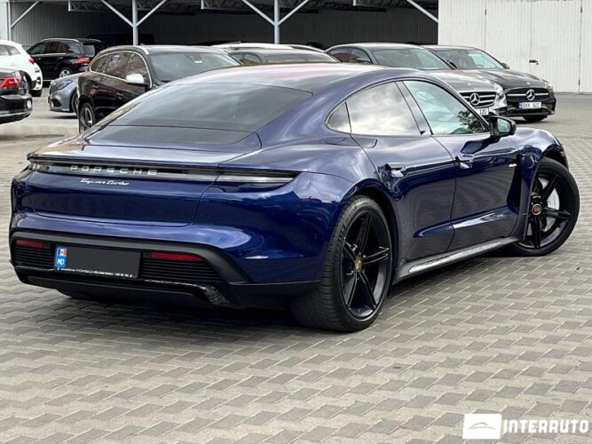 porsche Taycan Turbo 2020