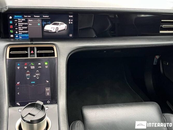 porsche Taycan Turbo 2020