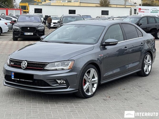 Volkswagen Jetta GLI 2017 doar la InterAuto
