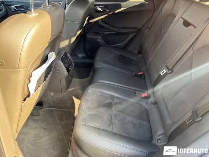 Porsche Macan 45 porsche Macan 2020