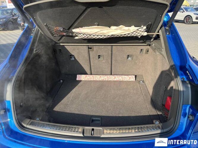 Porsche Macan 46 porsche Macan 2020