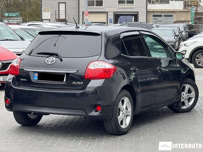 toyota Auris 2010