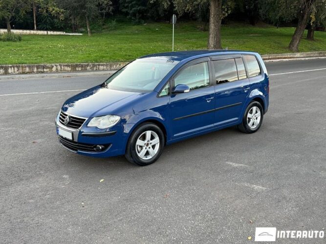 Volkswagen Touran 2007 doar la InterAuto