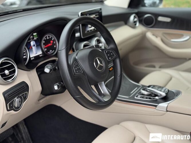 Mercedes GLC 350e 41 mercedes GLC 350e 2018