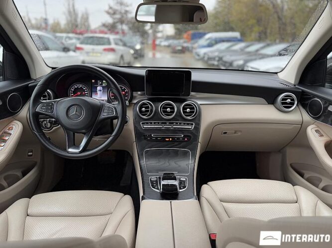 Mercedes GLC 350e 48 mercedes GLC 350e 2018