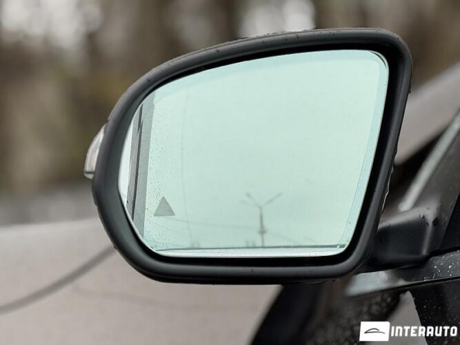 Mercedes GLC 350e 38 mercedes GLC 350e 2018